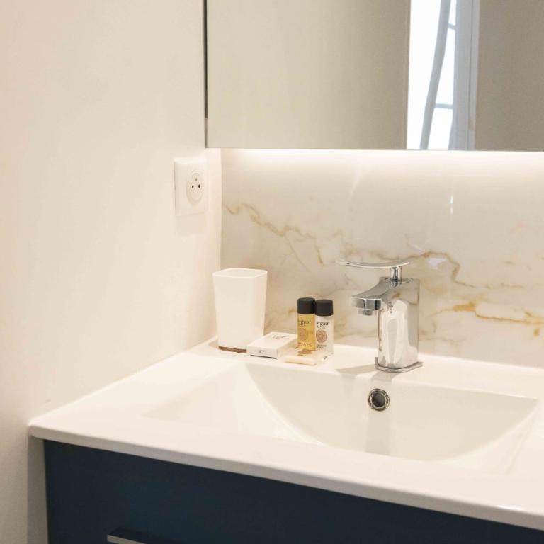 T2 Cozy Cannes 4 people Near Suquet - Deluxe Apartment mit 1 Schlafzimmer und Gartenblick - 14