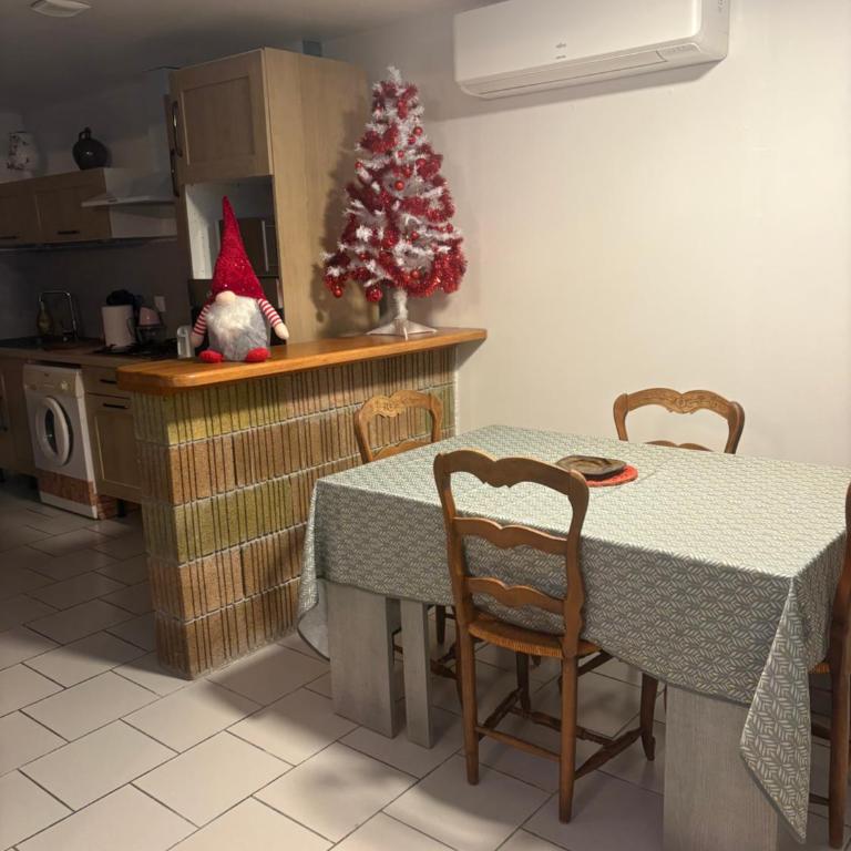Petite maison au coeur des Hautes-Alpes - Maison 1 Chambre - 4