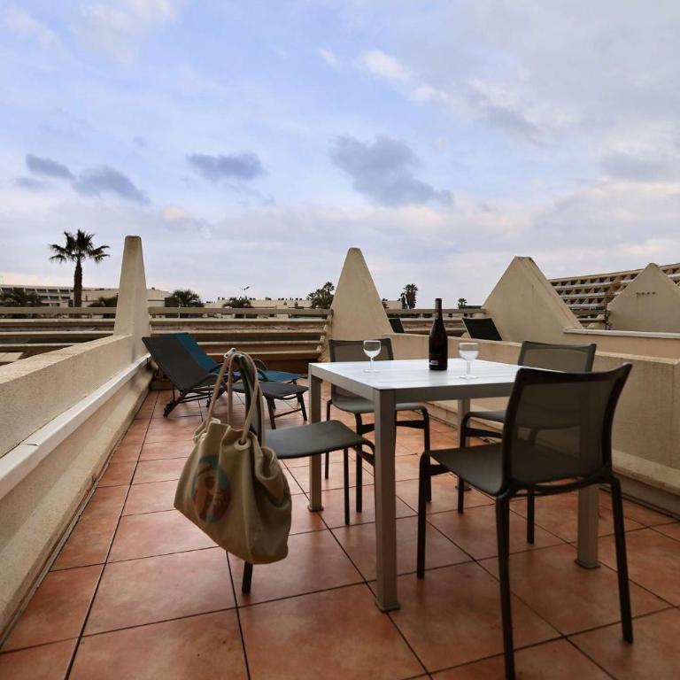 Studio DEAUVILLE - Héliopolis F 10 - By AGN - 2 personnes - Superior Apartment with Balcony - 1