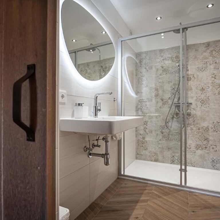 Gästehaus Kaiserblick - Standard Doppelzimmer - 8