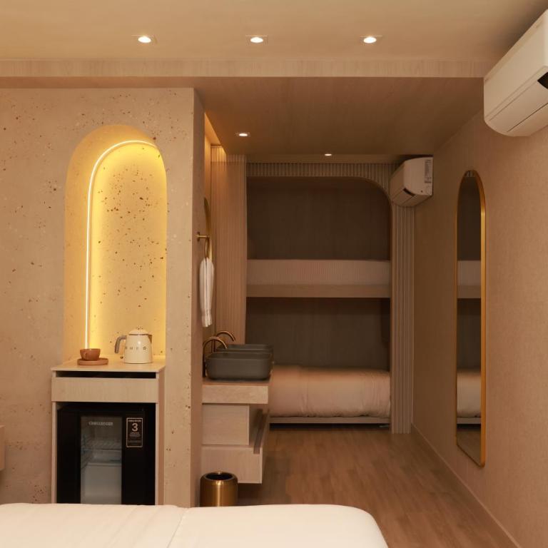 VPV Suites & Casino - Deluxe Family Room - 1