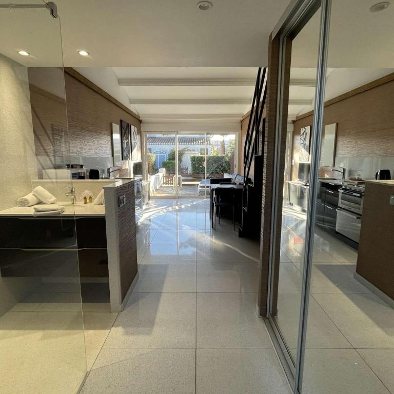 VILLA Luxe - 4 personnes MONEYPENNY By AGN - Héliovillage HV 107 - - Deluxe Apartment mit 1 Schlafzimmer - 9