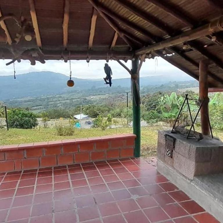 XayLa Agro Hostel Curití - Basic Triple Room with Shared Bathroom - 2