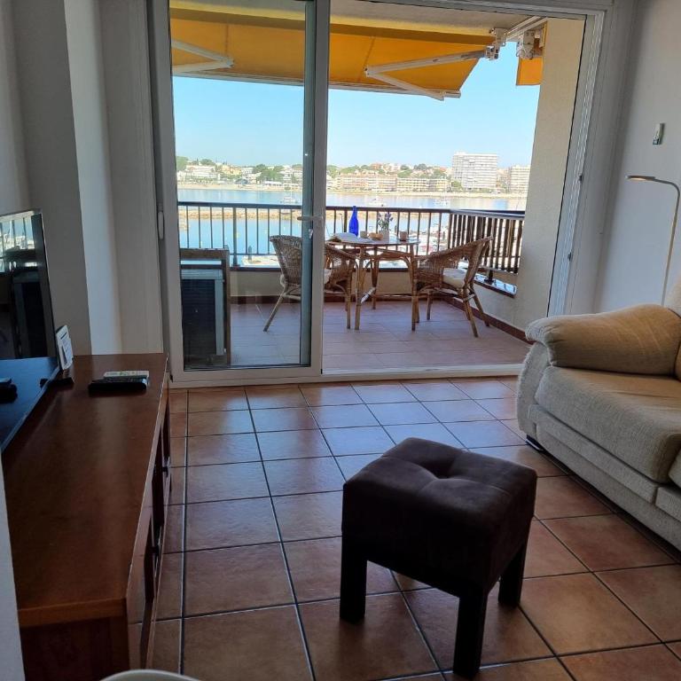 Apartamento con terraza a 200m de la playa de Riells - HISP-236-170 - Apartment - 7