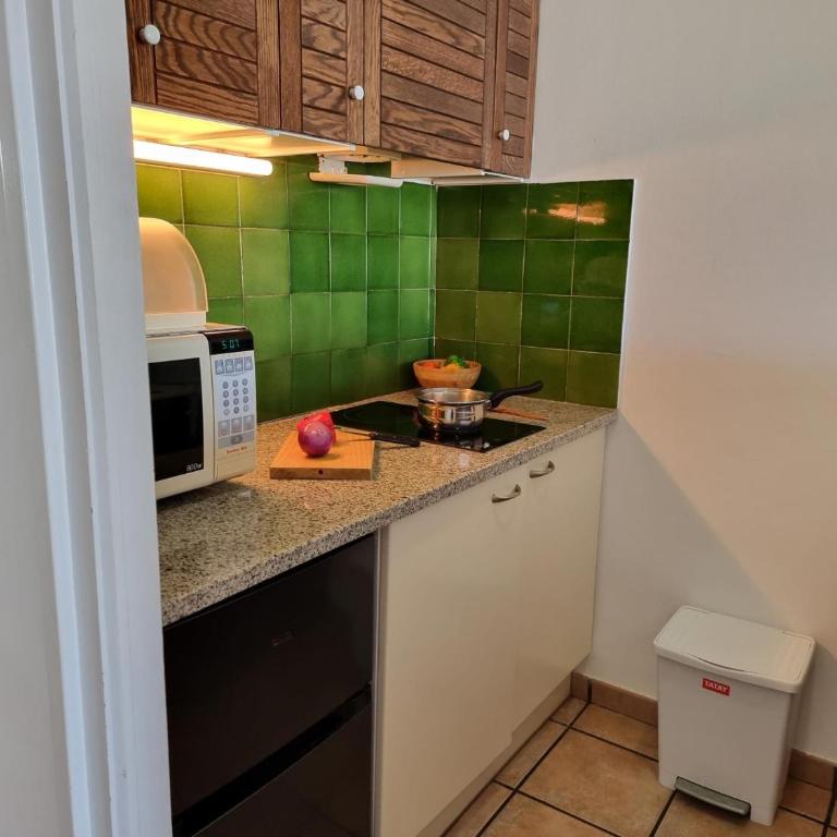 Apartamento con terraza a 200m de la playa de Riells - HISP-236-170 - Apartment - 11