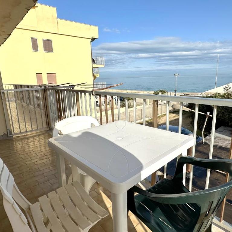 M177 - Bilocale vista mare a Marcelli - One-Bedroom Apartment - 11