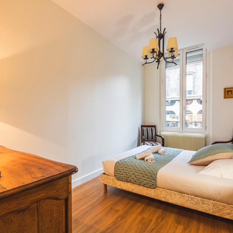 Le Clovis - Reims Cathédrale - Three-Bedroom Apartment - 20