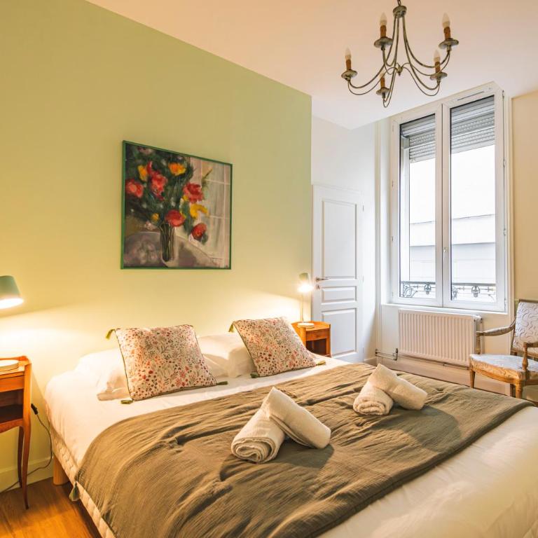 Le Clovis - Reims Cathédrale - Three-Bedroom Apartment - 15