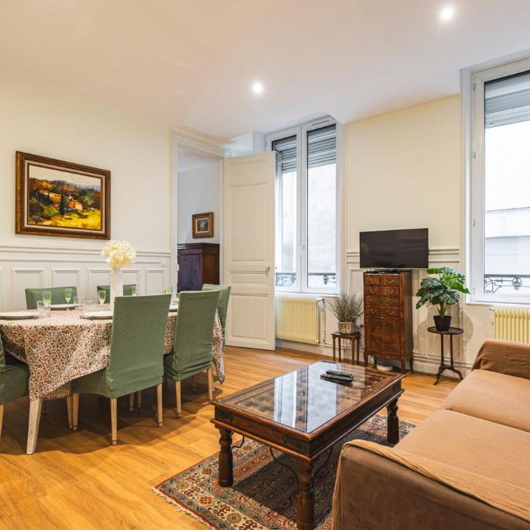 Le Clovis - Reims Cathédrale - Three-Bedroom Apartment - 14