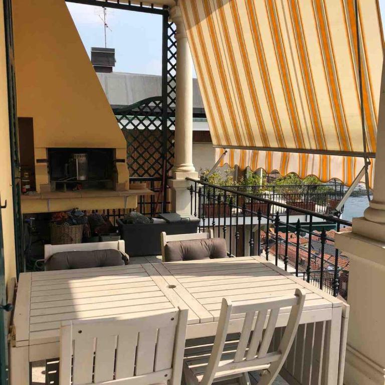 casa riva 25 vista lago-central - Two-Bedroom Apartment - 5