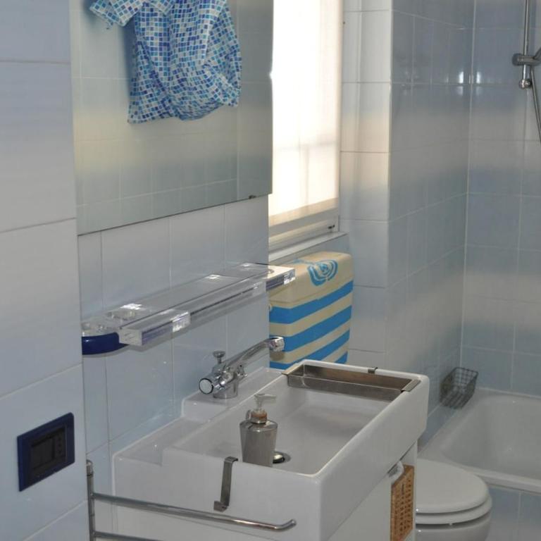 casa riva 25 vista lago-central - Two-Bedroom Apartment - 13