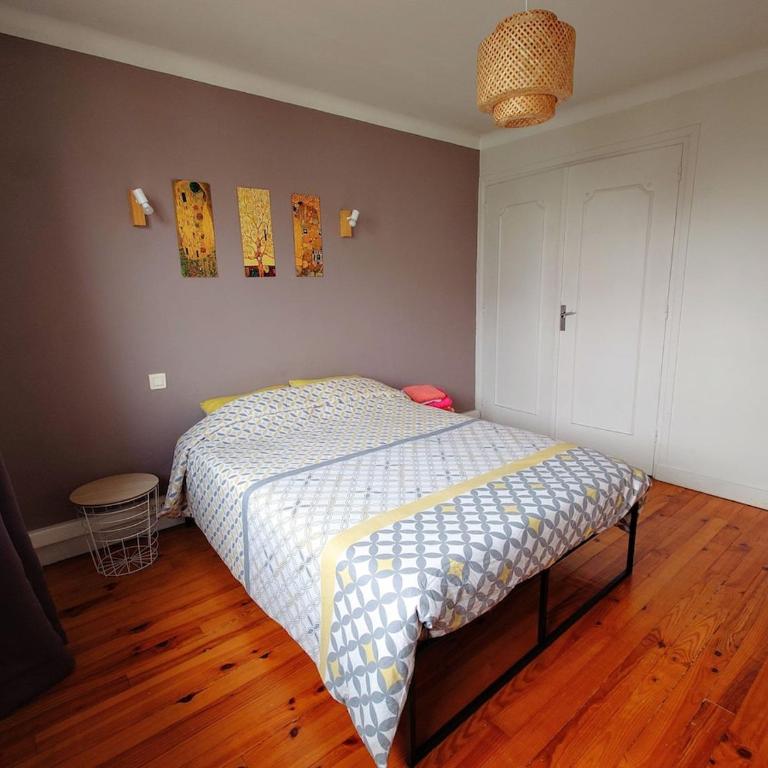 Appartement deux chambres, stationnement gratuit, Cité du Design - Two-Bedroom Apartment - 20