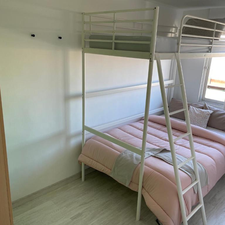 Piso trabajo Rocafort 2 - Three-Bedroom Apartment - 14