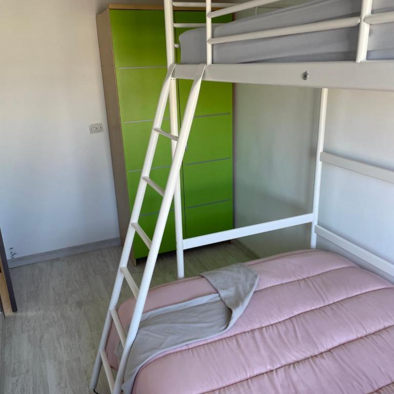 Piso trabajo Rocafort 2 - Three-Bedroom Apartment - 4