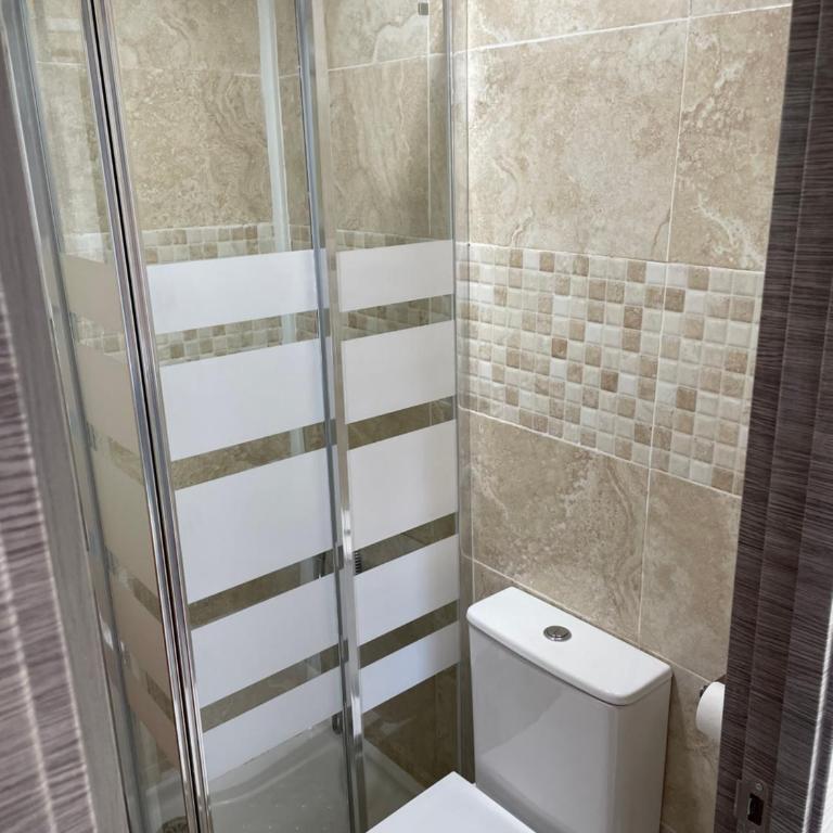 Piso trabajo Rocafort 2 - Three-Bedroom Apartment - 15