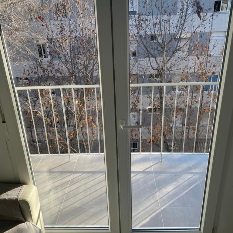 Piso trabajo Rocafort 2 - Three-Bedroom Apartment - 20