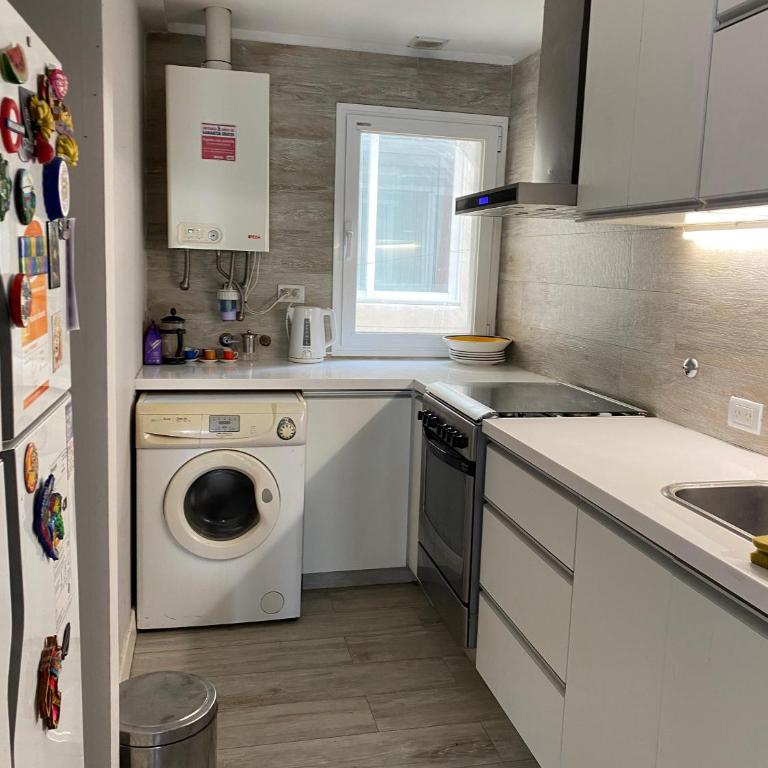Departamento zona centro - Three-Bedroom Apartment - 3