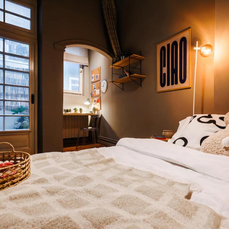 Inspiration Source with Balcony Old Town - Three-Bedroom Apartment with Balcony - 33