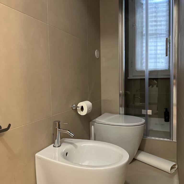 Central Piazza Ponterosso - The Green Nest - Appartamento con Balcone - 21
