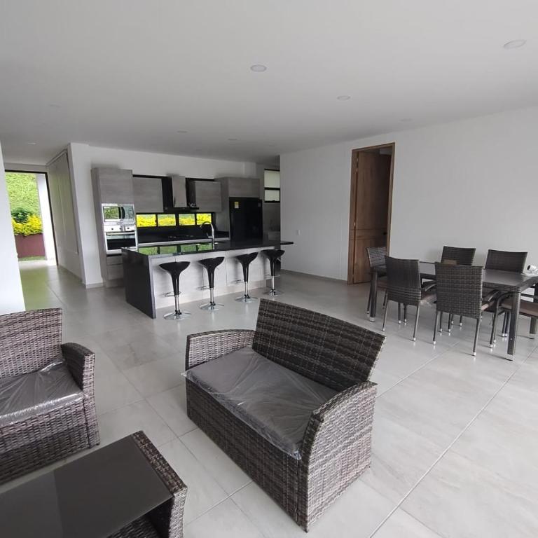 Condominio PY - Apartamento - 4
