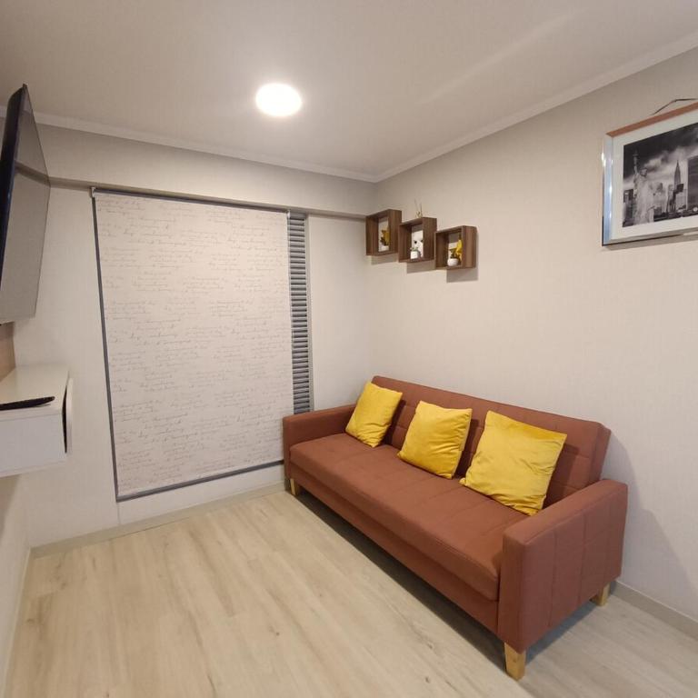 Comfortable apartment in Parque la Reserva - One-Bedroom Apartment - 1