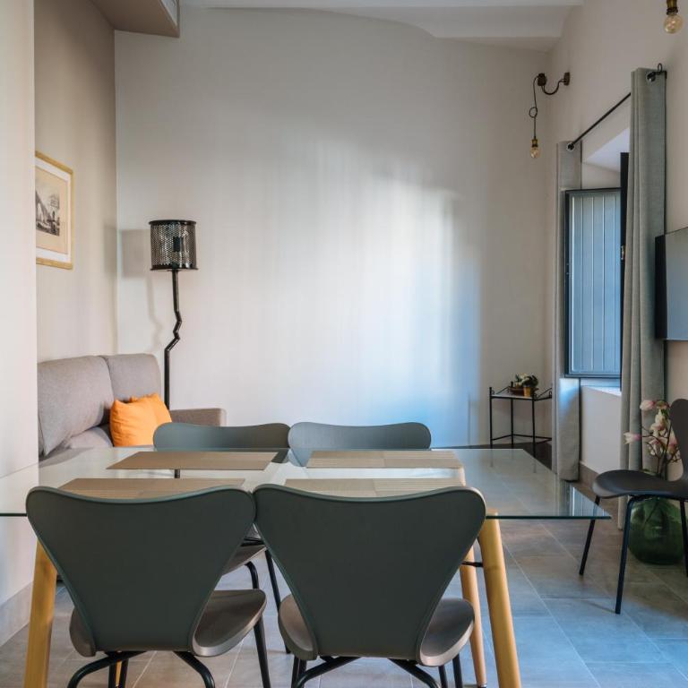 Apartamentos Trinidad - Two-Bedroom Apartment with Balcony - 8
