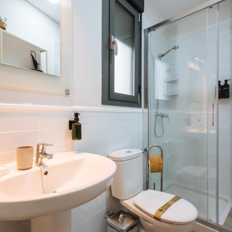 Apartamentos Trinidad - Two-Bedroom Apartment with Balcony - 6