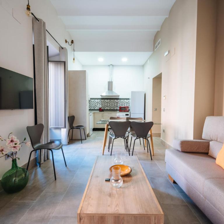 Apartamentos Trinidad - Two-Bedroom Apartment with Balcony - 23