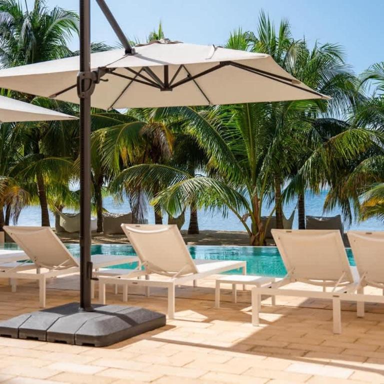 Beachfront Luxe Penthouse Studio in Isla Mujeres - Apartment - 30
