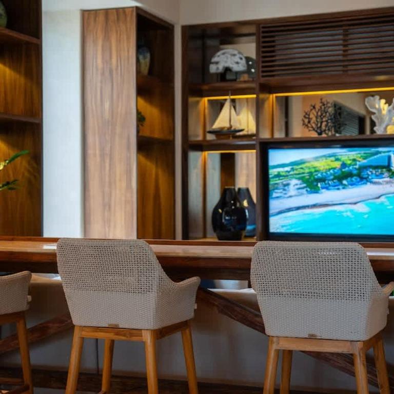 Beachfront Luxe Penthouse Studio in Isla Mujeres - Apartment - 38