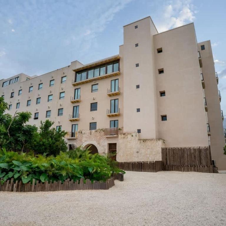 Beachfront Luxe Penthouse Studio in Isla Mujeres - Apartment - 45