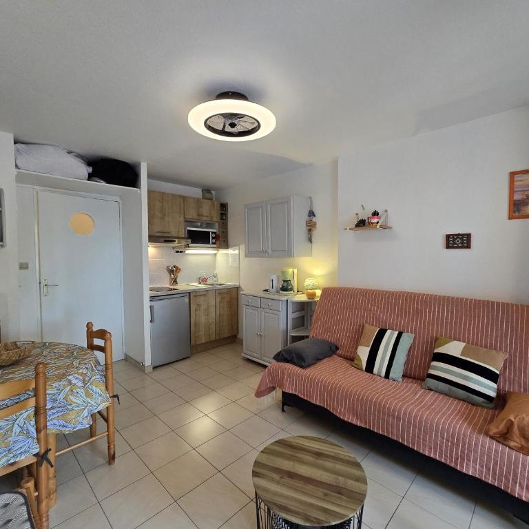 joli studio cabine 4 personnes à 300 m de la plage - Apartment mit 1 Schlafzimmer - 7