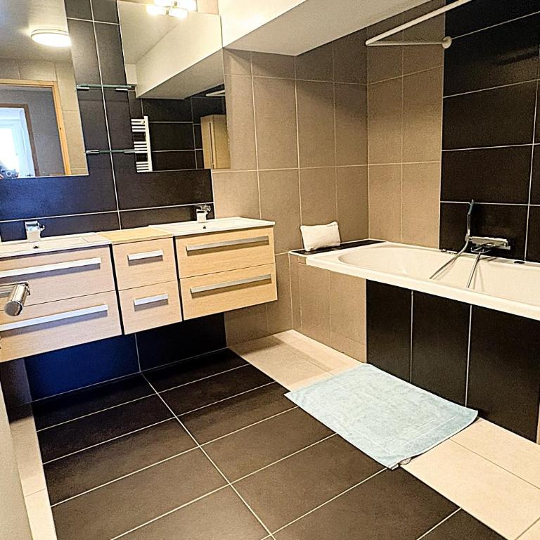 VAUJANY LOCATIONS - Refuge d'Anny - Appartement 3 Chambres - 6