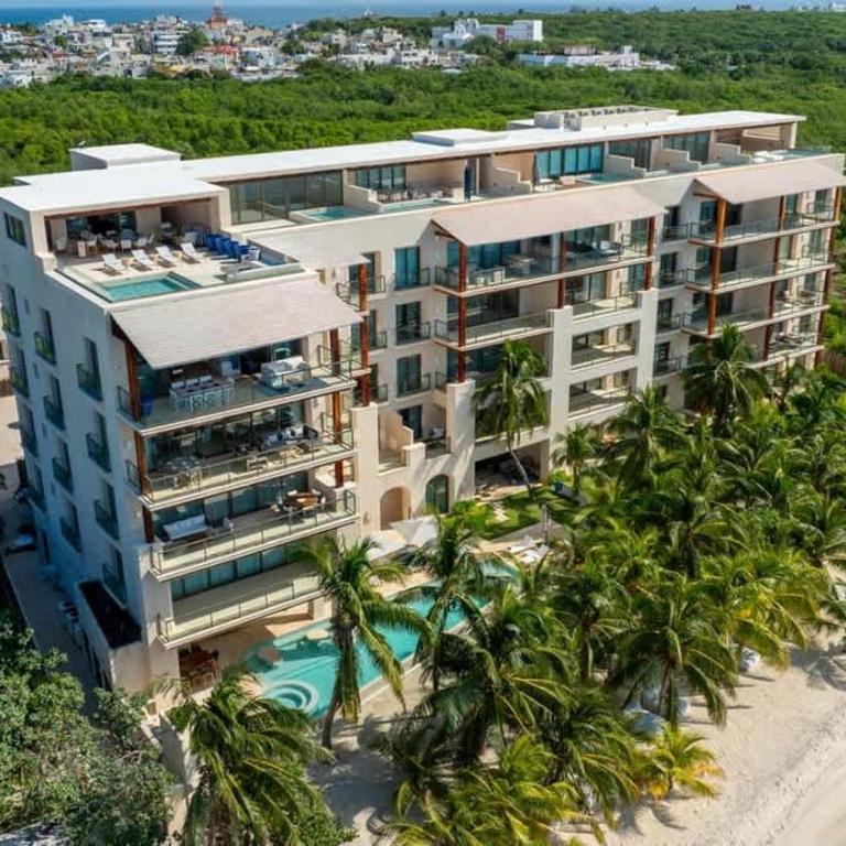 Beachfront Family Retreat - Peace & Comfort - Apartment - 10