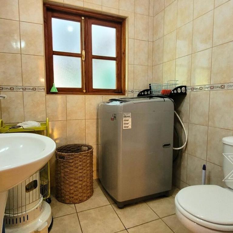 Amplia Casa Familiar en Condominio Privado - Three-Bedroom House - 13