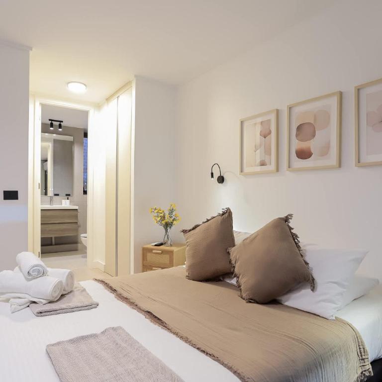 Comfort & Style 2BR Las Condes Apt perfect for 5 - Apartment - 4