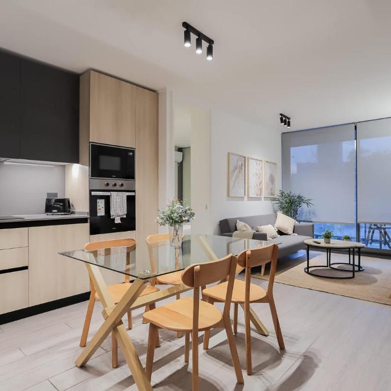 Comfort & Style 2BR Las Condes Apt perfect for 5 - Apartment - 8