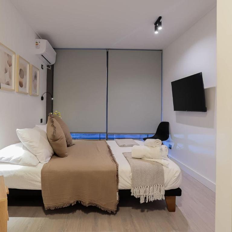 Comfort & Style 2BR Las Condes Apt perfect for 5 - Apartment - 18