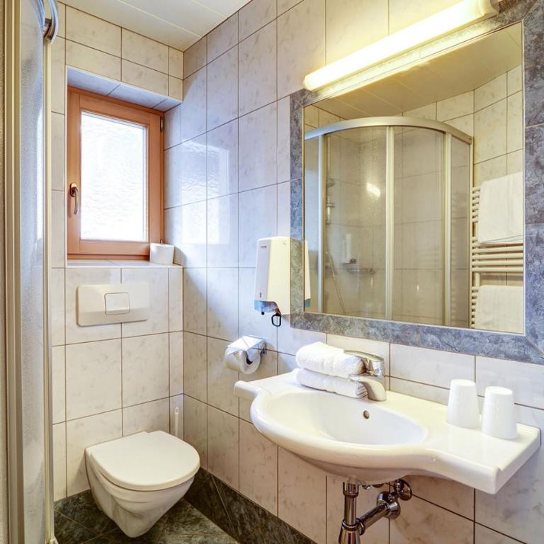 Hotel Enzian Paznaun - Doppelzimmer - 4