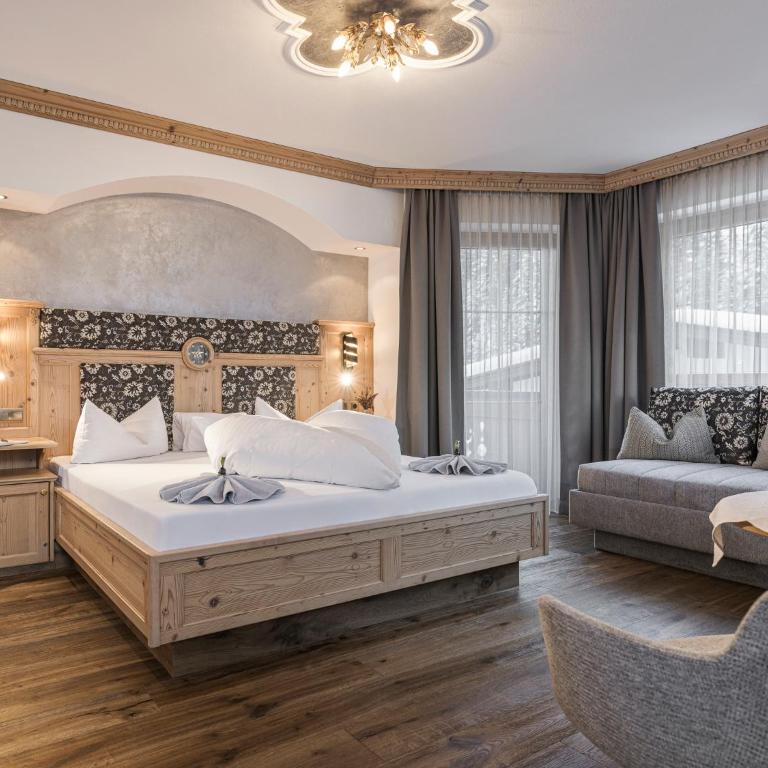 Hotel Alpenjuwel 4 Sterne Superior - Deluxe Doppelzimmer - 1