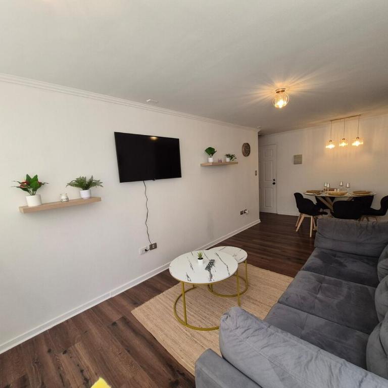 Departamento Nuevo para 6 personas - Three-Bedroom Apartment - 1