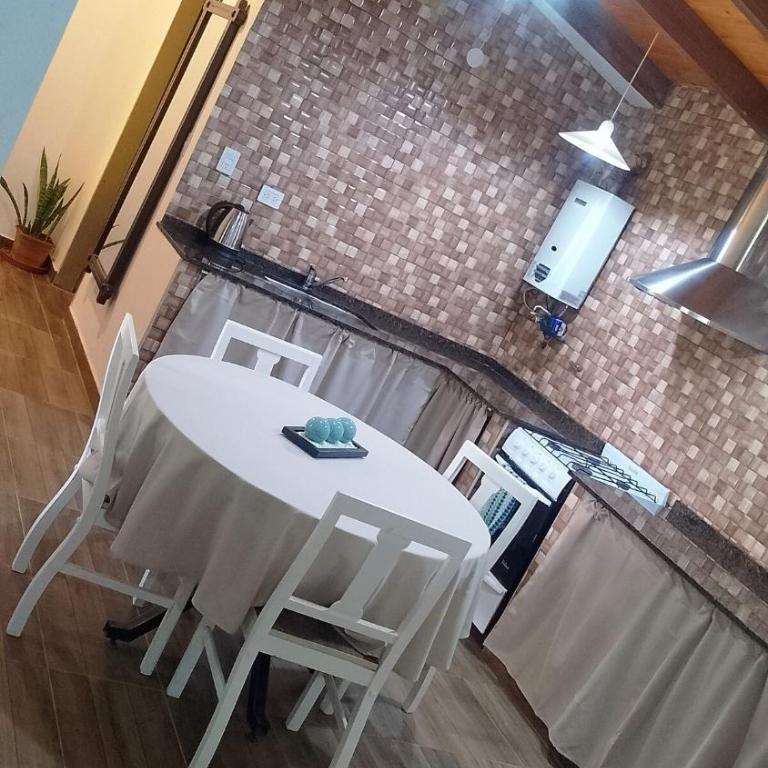 Garage y Patio Privado en La Falda - One-Bedroom House - 2