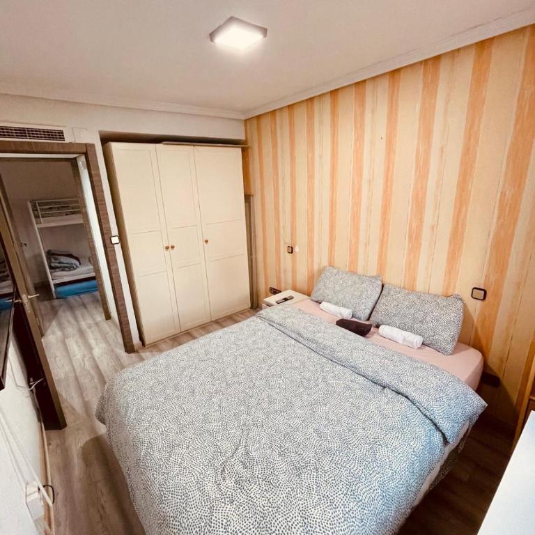 Piso trabajo Moncada 22 - Apartamento de 3 dormitorios - 9