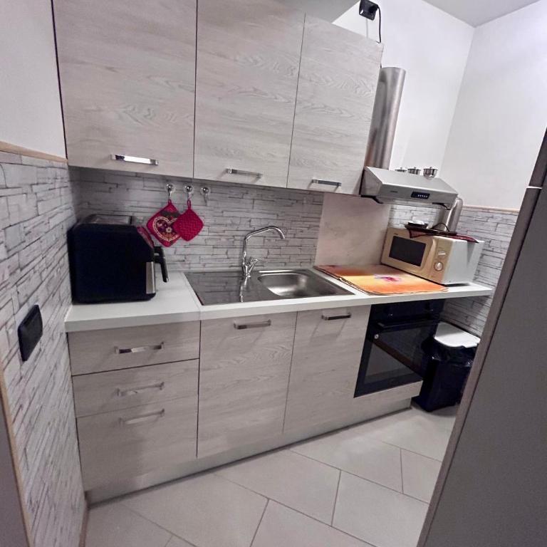 Appartamento Giulia - Appartamento con 2 Camere da Letto - 42
