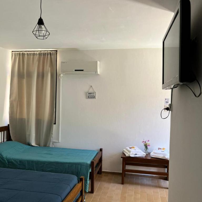 Hostal Andino - Habitación Familiar con baño privado - 6
