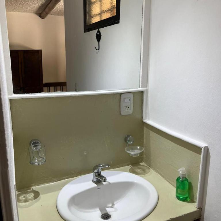 Hostal Andino - Habitación Triple con baño privado - 2