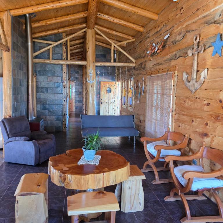 Casa Rústica - Casa de 4 dormitorios - 2