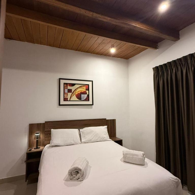 Serendipia City Comfort Suite 901 - Three-Bedroom Apartment - 4