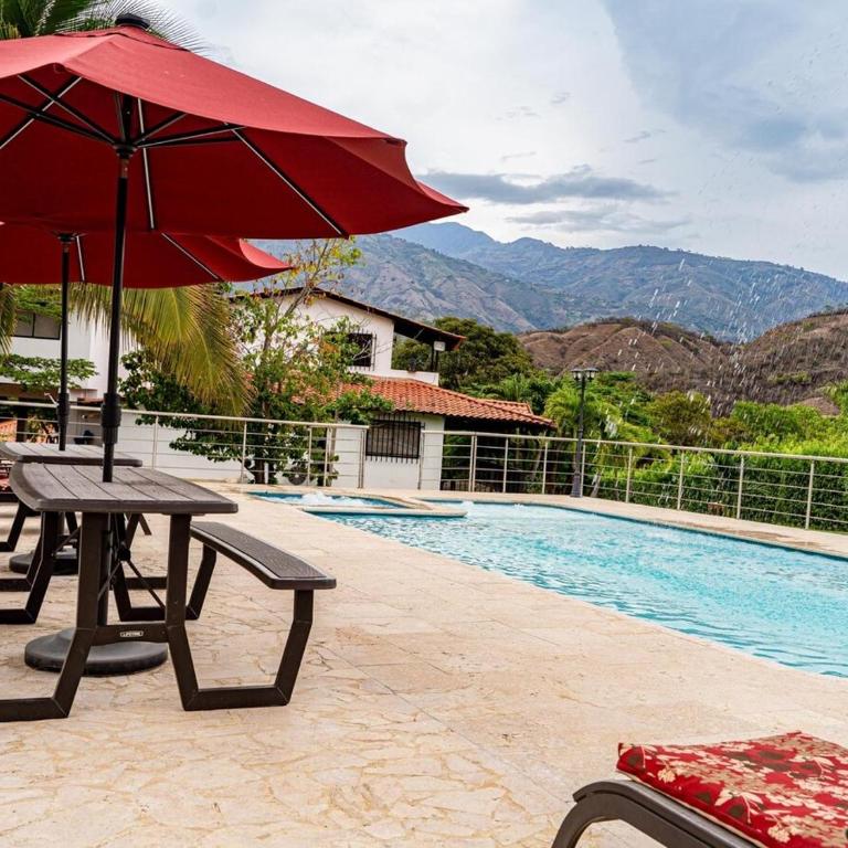 Farm in the Santa Fe desert with a swimming pool, jacuzzi - Casa de 4 dormitorios - 5