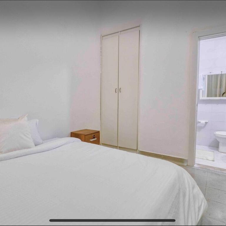 Pink House Exclusive Celebrity Mansion, Poblado - Villa de 1 dormitorio - 8